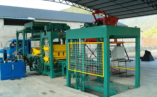 新型免燒磚機(jī)助力處理固體廢棄物，增加固廢回收率